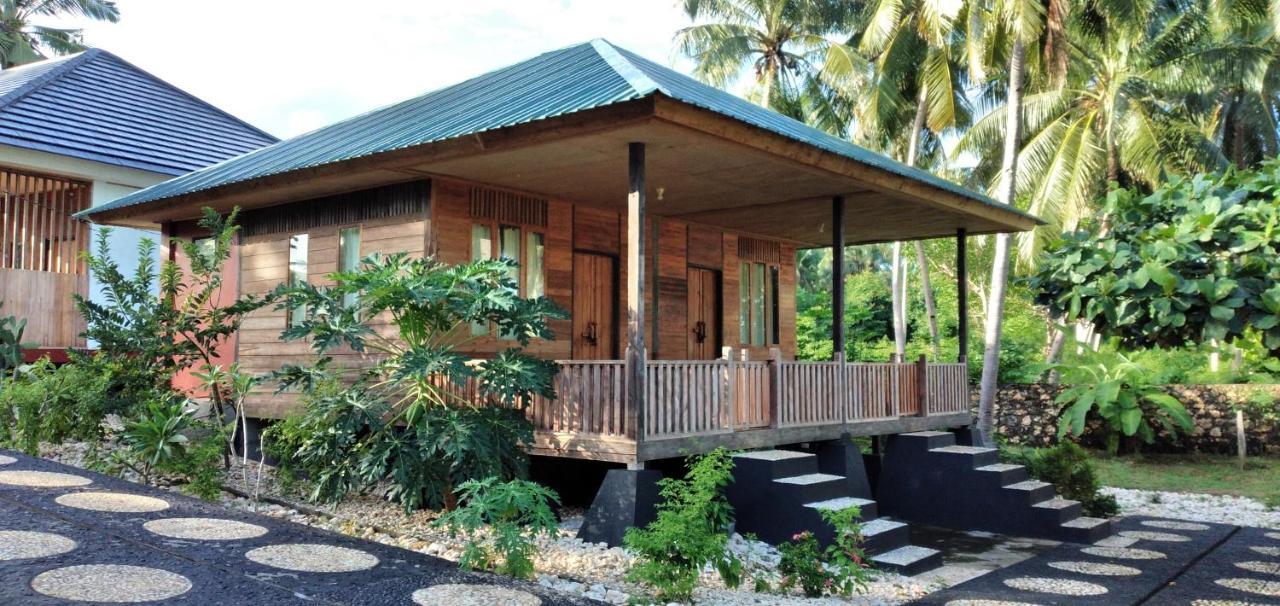 Sunari Beach Resort Selayar Matalalang Exterior photo
